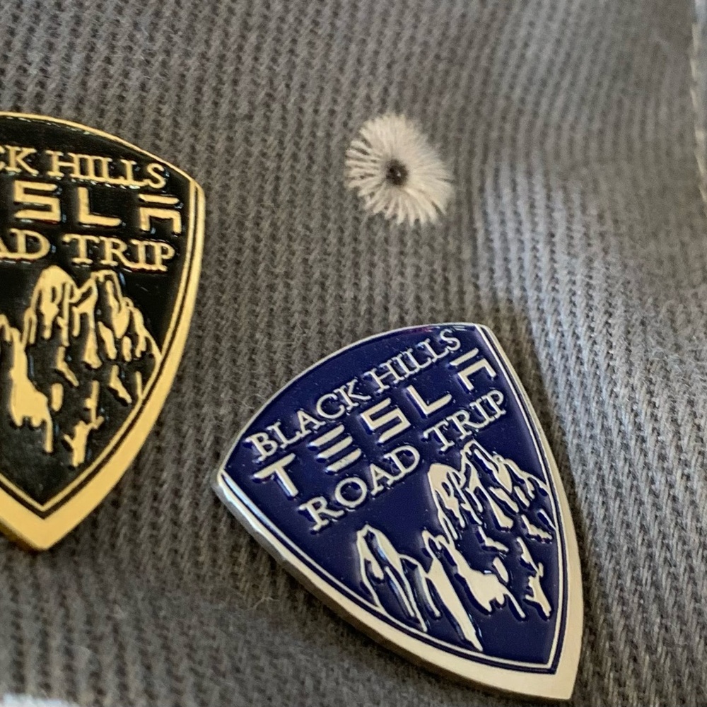 Tesla Drivers Group Hat with RARE Pins - Picture 6 of 7